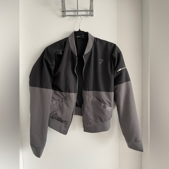 Nikki Blackketter by Gymshark black cropped bomber jacket size small worn twice. - Picture 2 of 8
